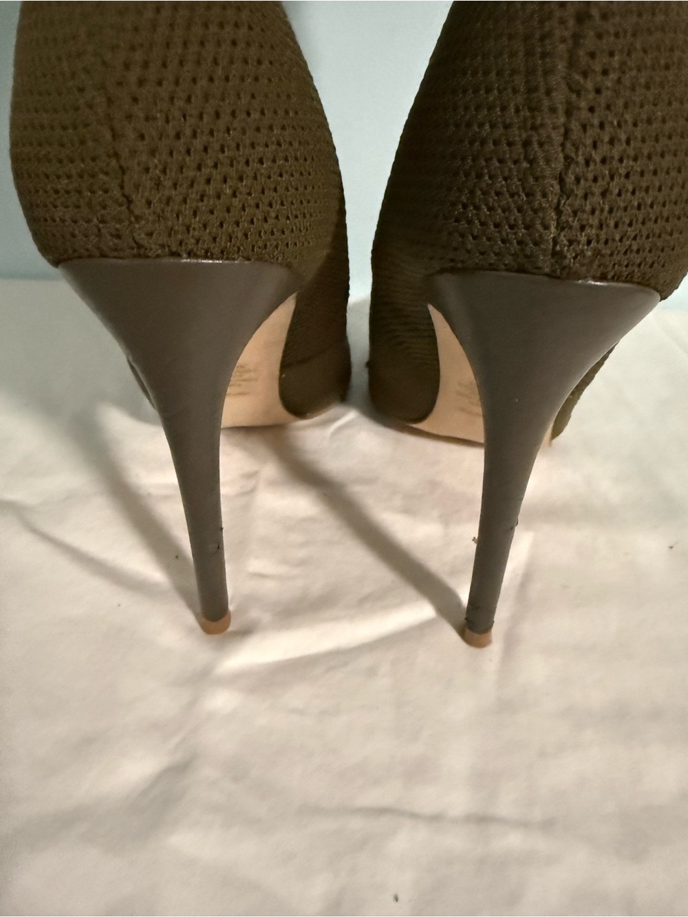 Steve Madden Olive Knit Sock Boots with Striped Cuff and heel! Gorgeous 🥰 - Picture 4 of 11